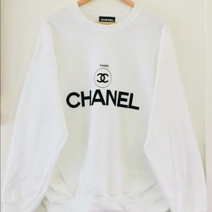 White Vintage C H A N E L Sweatshirt BL